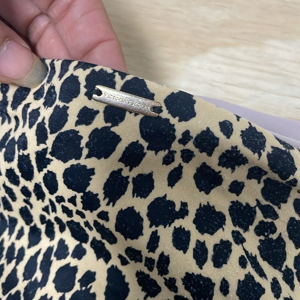 Victoria Secret Strapless Leopard Animal Cheetah Print Swimsuit size M 34B top - Picture 4 of 10